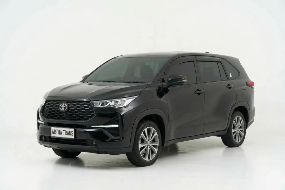 Toyota Innova Zenix